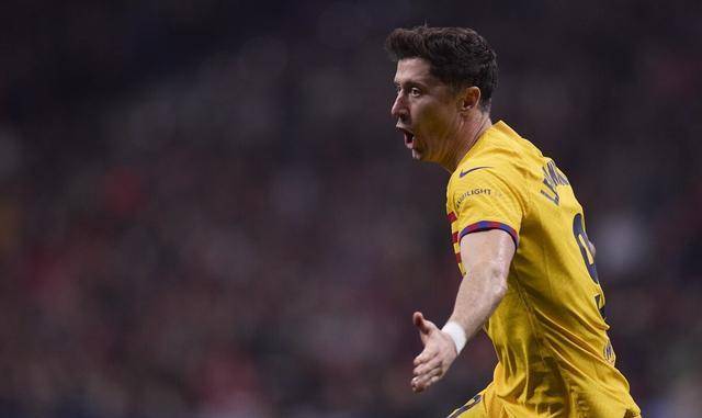 关于加拿大爆冷葡萄牙,莱万三分雨点燃全场的信息 关于加拿大爆冷葡萄牙,莱万三分雨点燃全场的信息