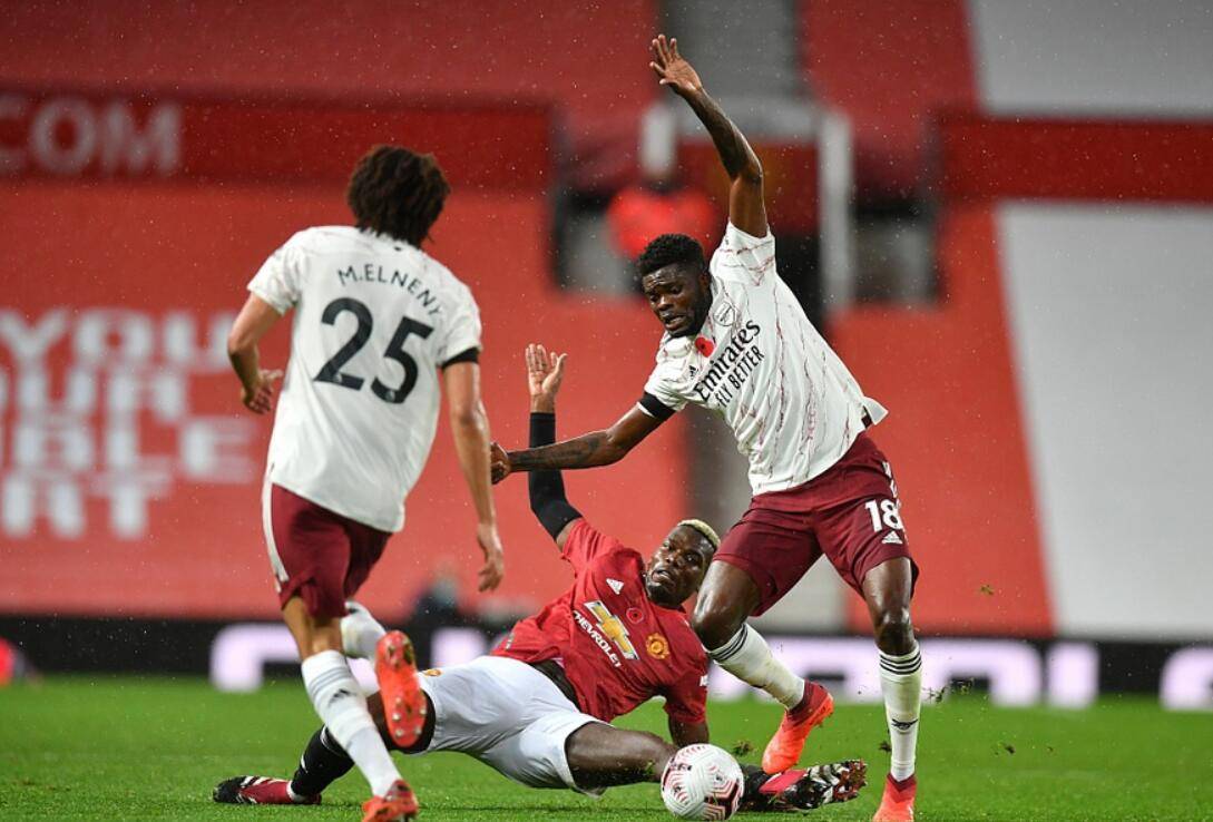 包含那不勒斯强势勒沃库森，博格巴打破历史纪录的词条