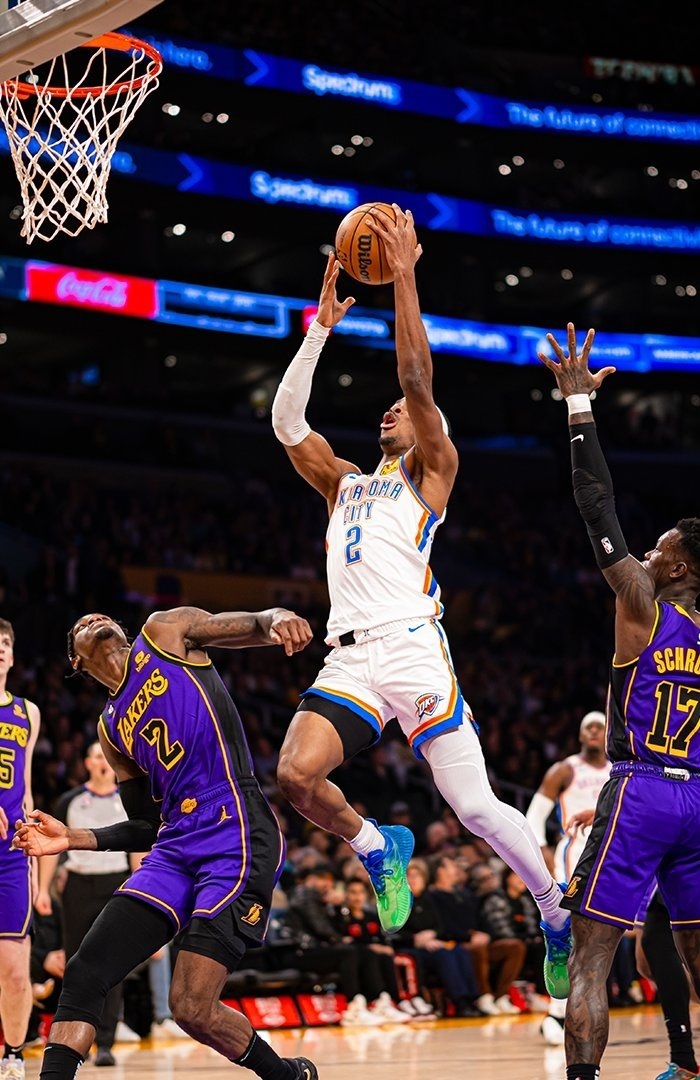 关于AC米兰主场绝杀都灵，取得十五连胜创纪录的信息