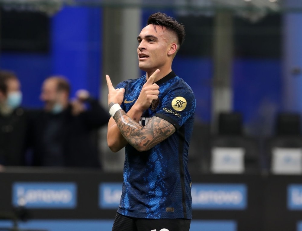 PG游戏APP-里昂再次登顶，赢得比赛的喜悦