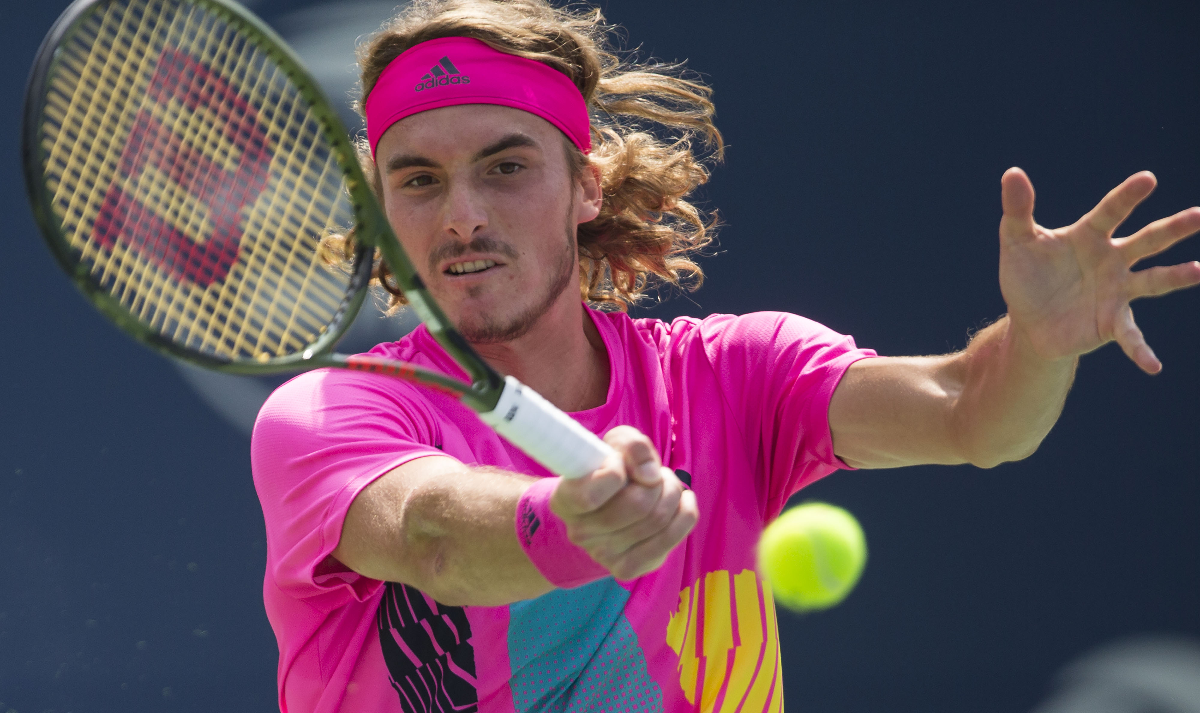 温网险胜戴维斯杯，西西帕斯高光表现的简单介绍