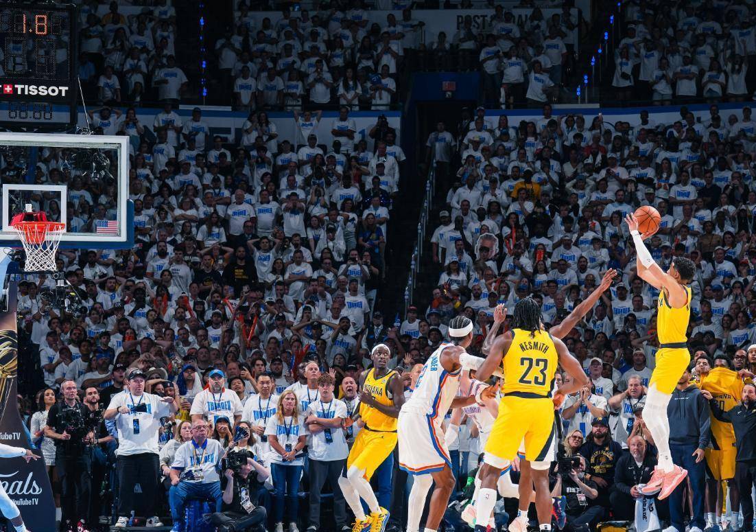 包含步行者横扫青岛队，西亚卡姆统治全场的词条