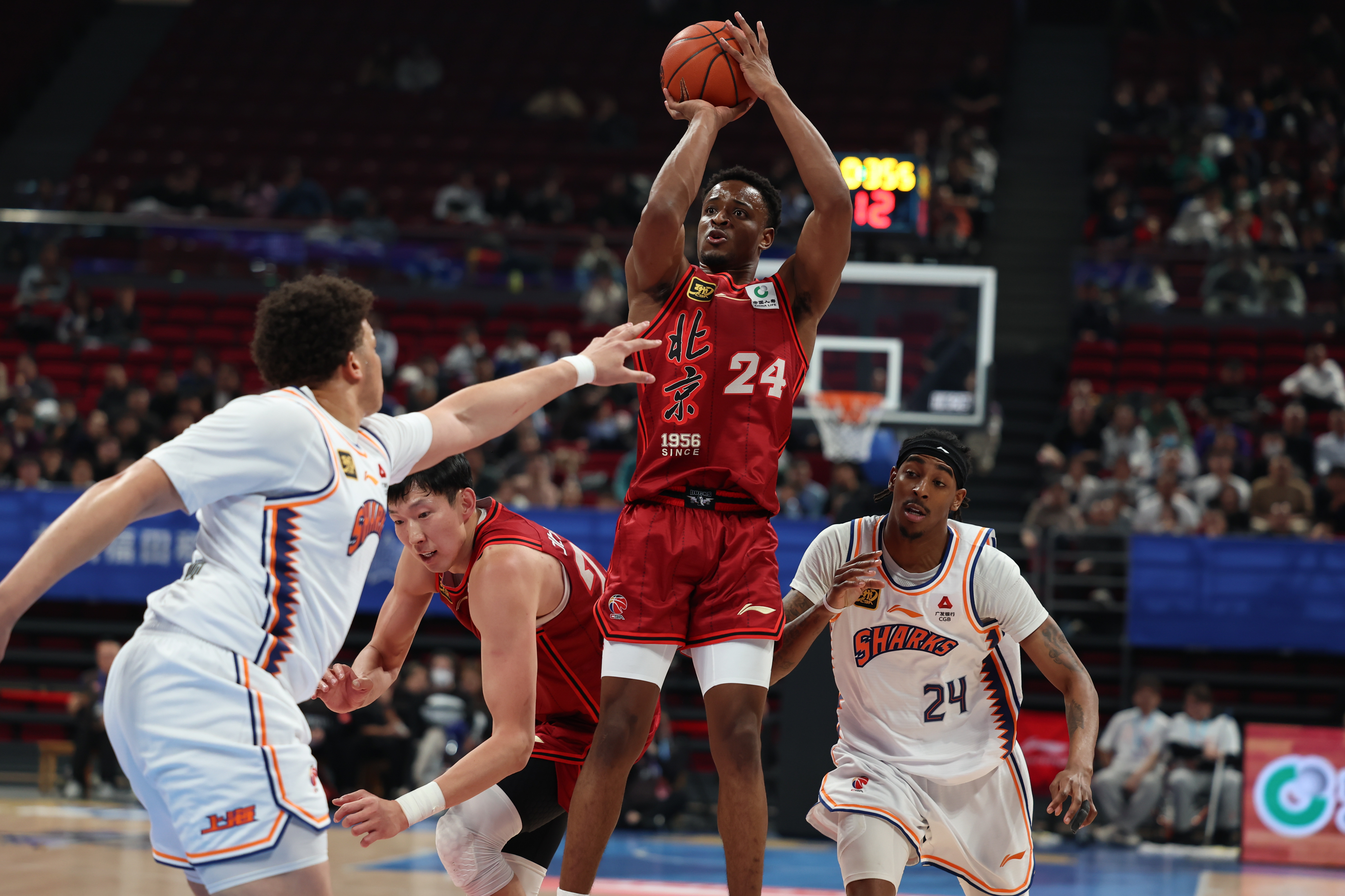 关于篮球赛事焦点：季前赛火爆展开的信息