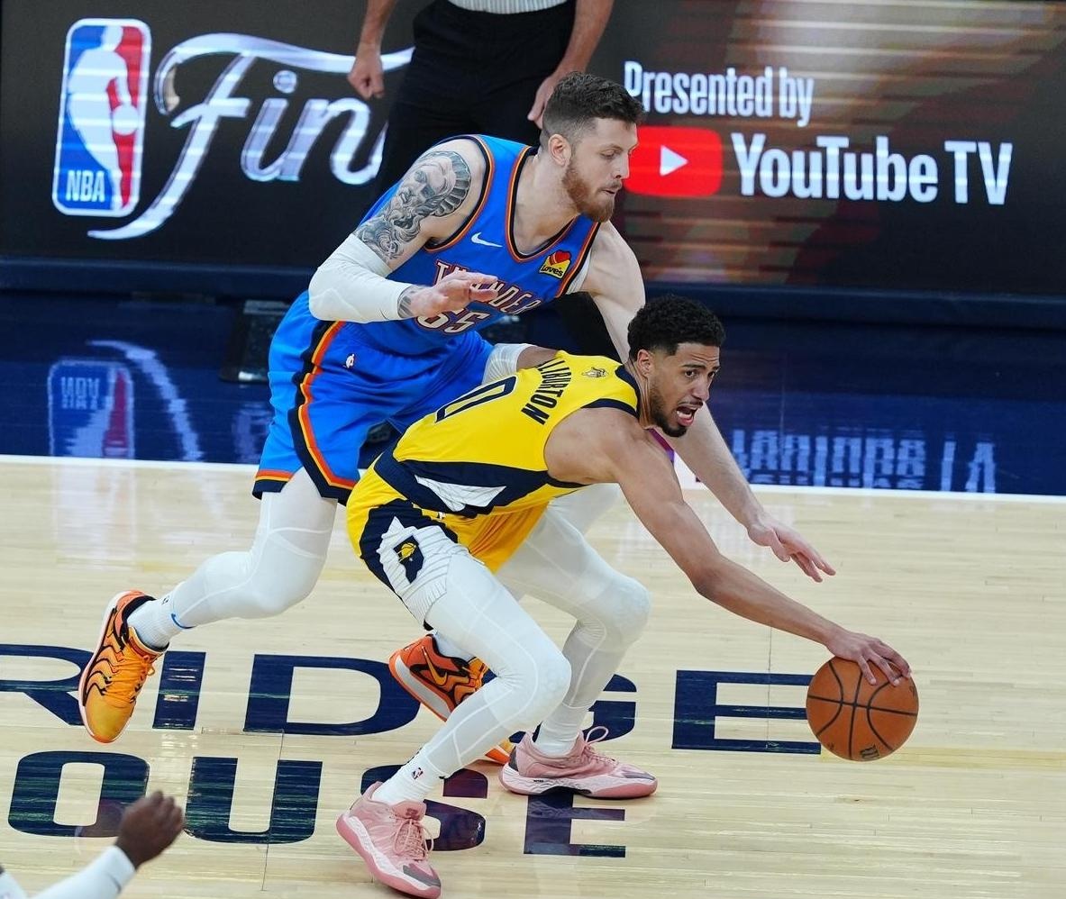 国王爆冷美国男篮,福克斯关键制胜 国王爆冷美国男篮,福克斯关键制胜