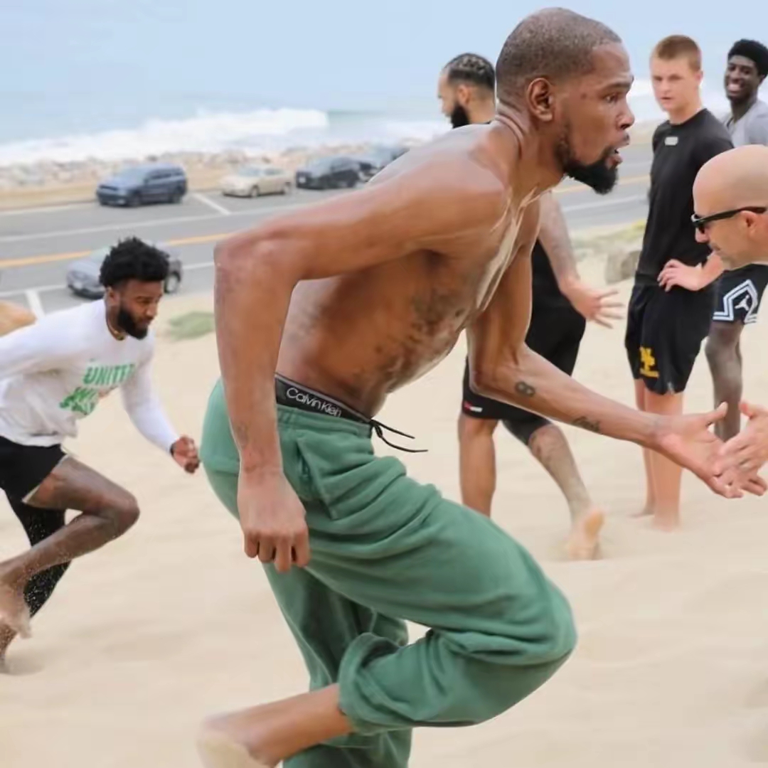 雷霆血洗步行者，杜兰特绝境逆转