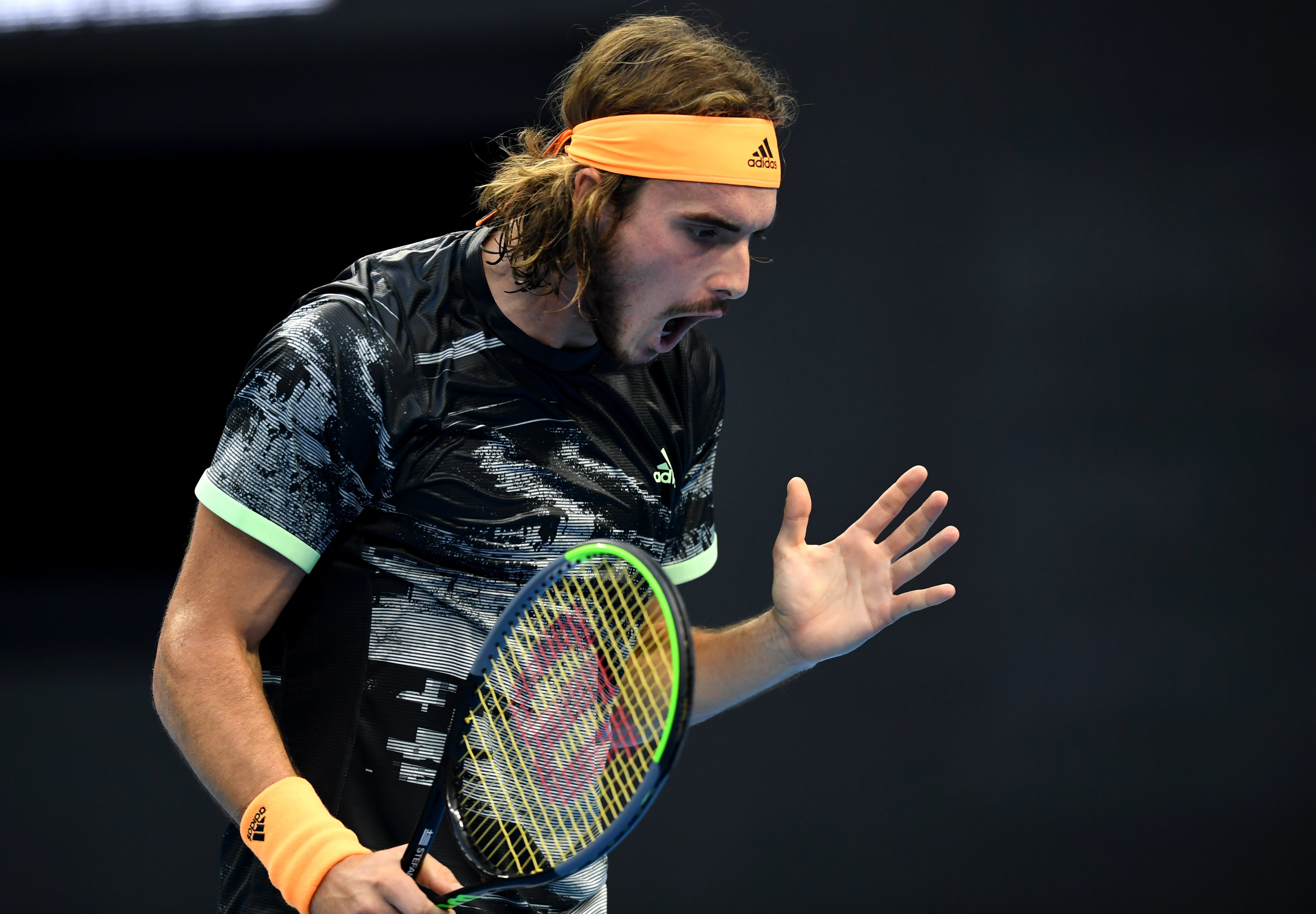 关于西班牙网球队轻取德国网球队，西西帕斯高光表现的信息